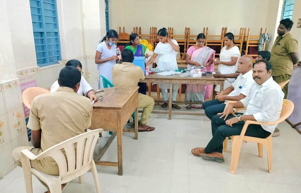 ஆத்தூர் பேரூராட்சியில் தூய்மை பணியாளர்களுக்கு மருத்துவ முகாம் ஆத்தூர் பேரூராட்சியில் தூய்மை பணியாளர்களுக்கு மருத்துவ முகாம்