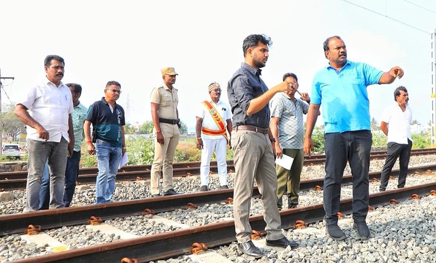 தூத்துக்குடி மாநகராட்சி பகுதியில் மேயர் ஜெகன் பொியசாமி ஆய்வு மேற்கொண்டார்