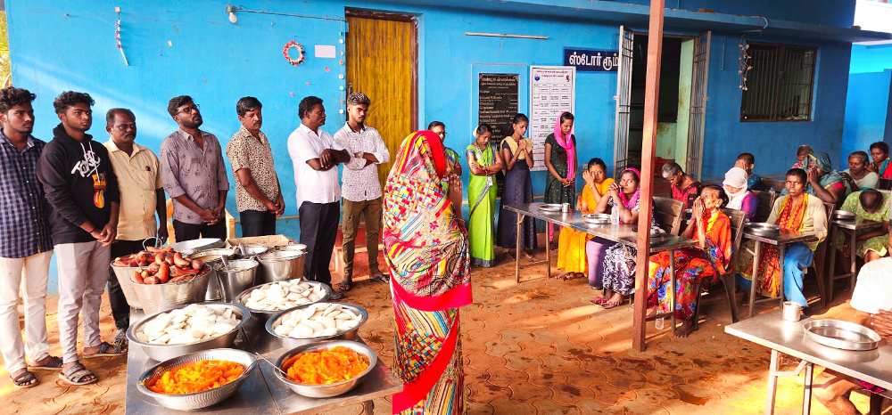 மாநில திமுக இளைஞரணி துணைச் செயலாளர் ஜோயல் பிறந்தநாள் – தூத்துக்குடி மாவட்டத்தில் சிறப்பாக கொண்டாடப்பட்டது மாநில திமுக இளைஞரணி துணைச் செயலாளர் ஜோயல் பிறந்தநாள் – தூத்துக்குடி மாவட்டத்தில் சிறப்பாக கொண்டாடப்பட்டது