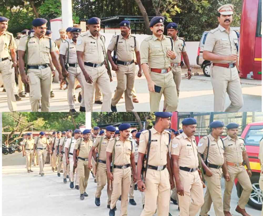 வருகின்ற பாராளுமன்ற தேர்தல் பாதுகாப்பை முன்னிட்டு மாவட்ட எஸ்பி தலைமையில், தூத்துக்குடியில் காவல்துறையினரின் கொடி அணிவகுப்பு வருகின்ற பாராளுமன்ற தேர்தல் பாதுகாப்பை முன்னிட்டு மாவட்ட எஸ்பி தலைமையில், தூத்துக்குடியில் காவல்துறையினரின் கொடி அணிவகுப்பு