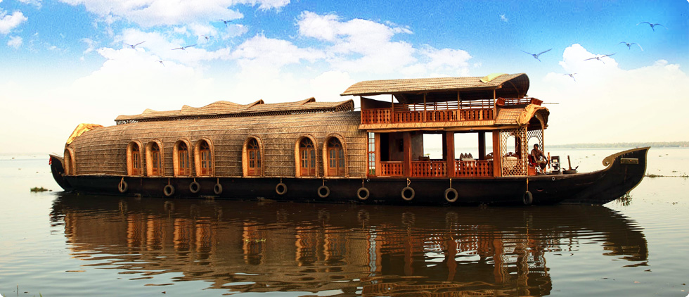 beautiful Alleppey Houseboats – Kerala, India