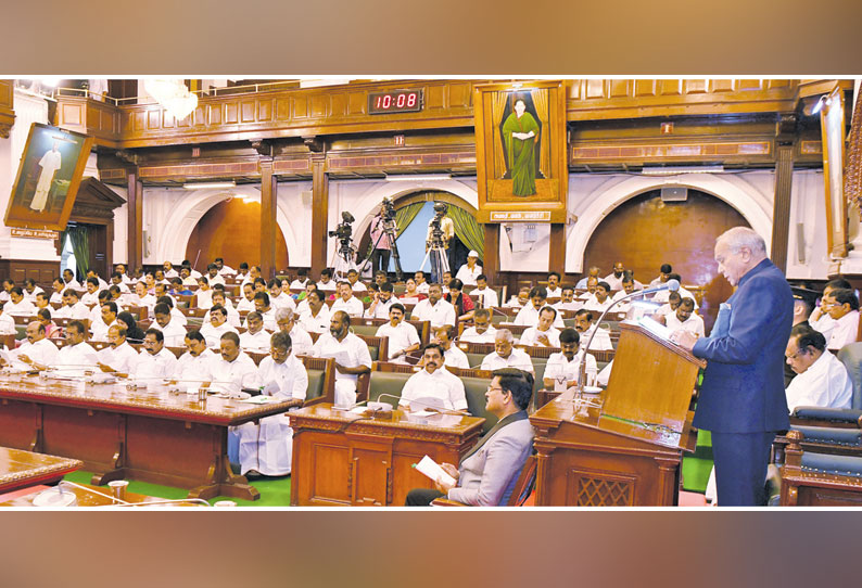 இலங்கை தமிழர்களுக்கு இரட்டை குடியுரிமை: ஒரே நாடு ஒரே ரேஷன் கார்டு திட்டம் – தமிழக சட்டசபையில் கவர்னர் உரை