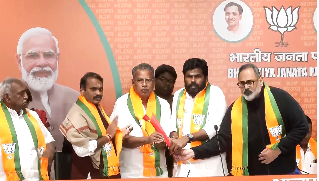 பாஜகவில் இணைந்த அதிமுக, திமுக, காங்கிரஸ் முன்னாள் 18 எம்.எல்.ஏக்கள்- யாரெல்லாம் தெரியுமா.?. பாஜகவில் இணைந்த அதிமுக, திமுக, காங்கிரஸ் முன்னாள் 18 எம்.எல்.ஏக்கள்- யாரெல்லாம் தெரியுமா.?.