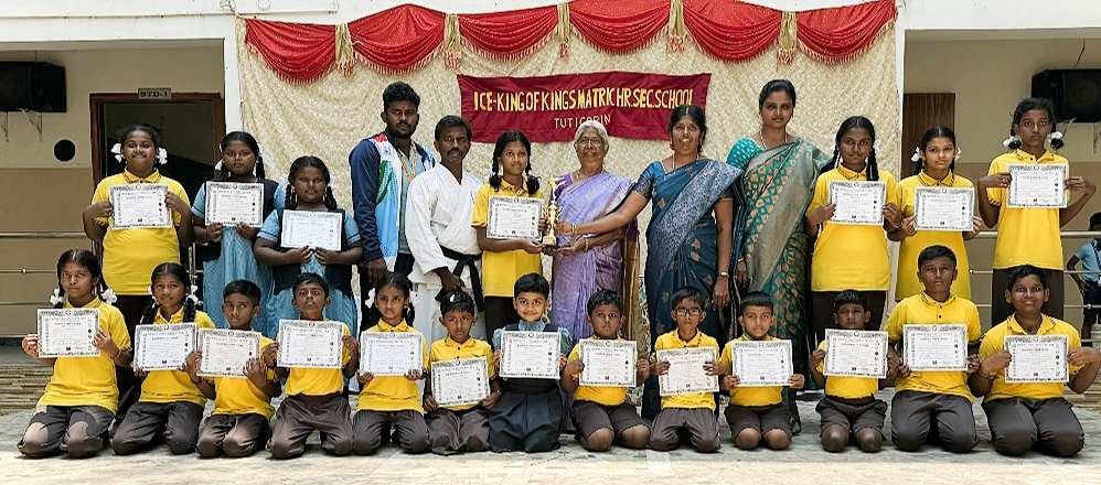 தூத்துக்குடி பள்ளியில் கராத்தே சிறப்பு பயிற்சி முகாம் நடைபெற்றது தூத்துக்குடி பள்ளியில் கராத்தே சிறப்பு பயிற்சி முகாம் நடைபெற்றது