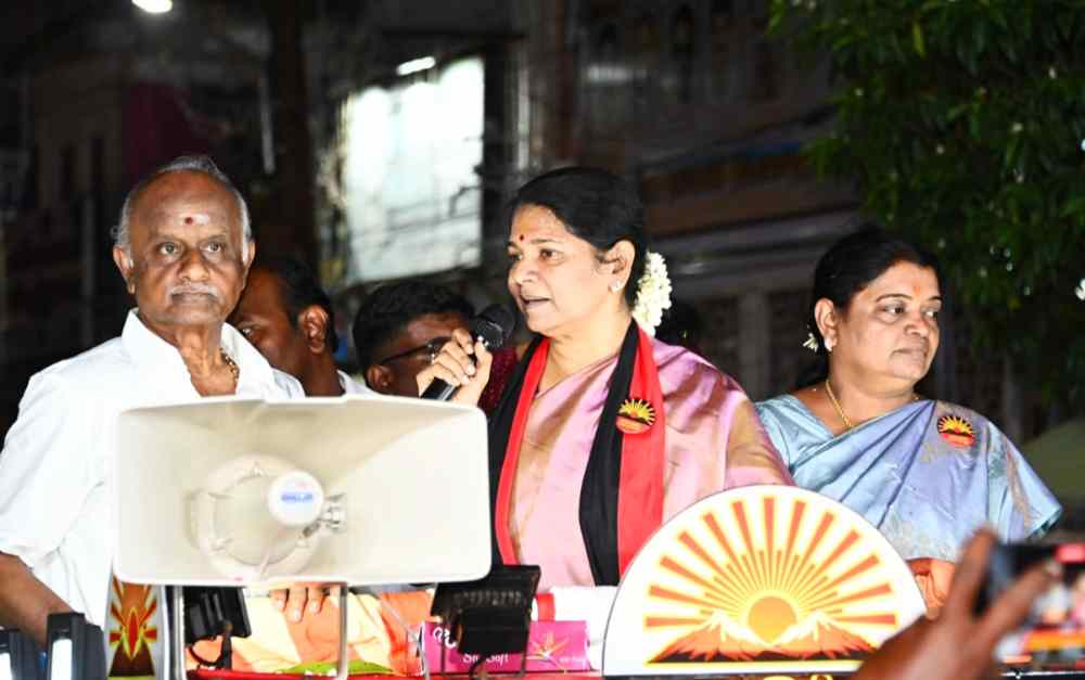 இந்தியா சுதந்திரத்திற்கு போராடியது போல் இப்போது பிஜேபியை அப்புறப்படுத்த போராடவேண்டும்- தூத்துக்குடி தேர்தல் பிரச்சாரத்தில் கனிமொழி பேச்சு இந்தியா சுதந்திரத்திற்கு போராடியது போல் இப்போது பிஜேபியை அப்புறப்படுத்த போராடவேண்டும்- தூத்துக்குடி தேர்தல் பிரச்சாரத்தில் கனிமொழி பேச்சு