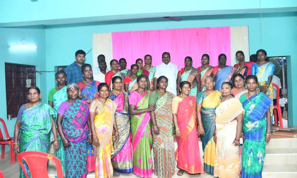 காமராஜர் அமுதசுரபி பெண்கள் இயக்கம் சார்பில் உலக மகளிர் தினவிழா- முன்னாள் அமைச்சர் எஸ்.பி.சண்முகநாதன் பங்கேற்பு காமராஜர் அமுதசுரபி பெண்கள் இயக்கம் சார்பில் உலக மகளிர் தினவிழா- முன்னாள் அமைச்சர் எஸ்.பி.சண்முகநாதன் பங்கேற்பு