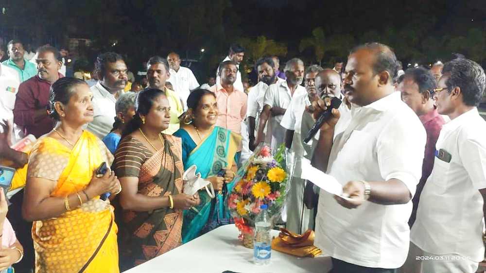 கடந்த 10 ஆண்டுகால அதிமுக ஆட்சியில் தூத்துக்குடி மக்களுக்கான எந்த பணிகளும் செய்யவில்லை – மேயர் ஜெகன் பெரியசாமி பேச்சு கடந்த 10 ஆண்டுகால அதிமுக ஆட்சியில் தூத்துக்குடி மக்களுக்கான எந்த பணிகளும் செய்யவில்லை – மேயர் ஜெகன் பெரியசாமி பேச்சு