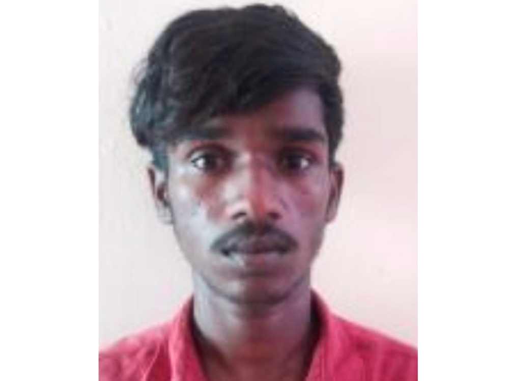 தூத்துக்குடியில், நாய் குரைத்ததால் தகராறு – பைக் எரிப்பு – வாலிபர் கைது
