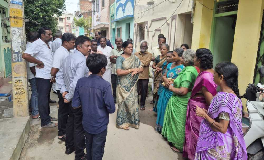 மக்கள் நலன் தான் முக்கியம் என்று முன்னுாிமை வழங்கி முதலமைச்சர் மு.க.ஸ்டாலின் பணியாற்றுகிறார்- கோாிக்கைகள் நிறைவேற்றப்படும். அமைச்சர் கீதாஜீவன் உறுதி மக்கள் நலன் தான் முக்கியம் என்று முன்னுாிமை வழங்கி முதலமைச்சர் மு.க.ஸ்டாலின் பணியாற்றுகிறார்- கோாிக்கைகள் நிறைவேற்றப்படும். அமைச்சர் கீதாஜீவன் உறுதி