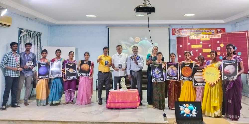 தூத்துக்குடி வ.உ.சி. கல்லூரியில் கோள்கள் திருவிழா நடைபெற்றது தூத்துக்குடி வ.உ.சி. கல்லூரியில் கோள்கள் திருவிழா நடைபெற்றது