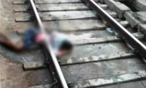 தூத்துக்குடியில் குடும்ப தகராறு காரணமாக ரயில் முன் பாய்ந்து கணவன் தற்கொலை தூத்துக்குடியில் குடும்ப தகராறு காரணமாக ரயில் முன் பாய்ந்து கணவன் தற்கொலை