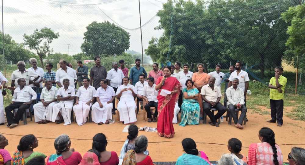 பெண்களுக்கு உாிமைத்தொகை உள்ளிட்ட பல திட்டங்கள் திமுக ஆட்சியில் உங்களுக்கு வழங்கப்பட்டுள்ளது- அமைச்சர் கீதாஜீவன் விக்கிரவாண்டியில் பேசினார் பெண்களுக்கு உாிமைத்தொகை உள்ளிட்ட பல திட்டங்கள் திமுக ஆட்சியில் உங்களுக்கு வழங்கப்பட்டுள்ளது- அமைச்சர் கீதாஜீவன் விக்கிரவாண்டியில் பேசினார்
