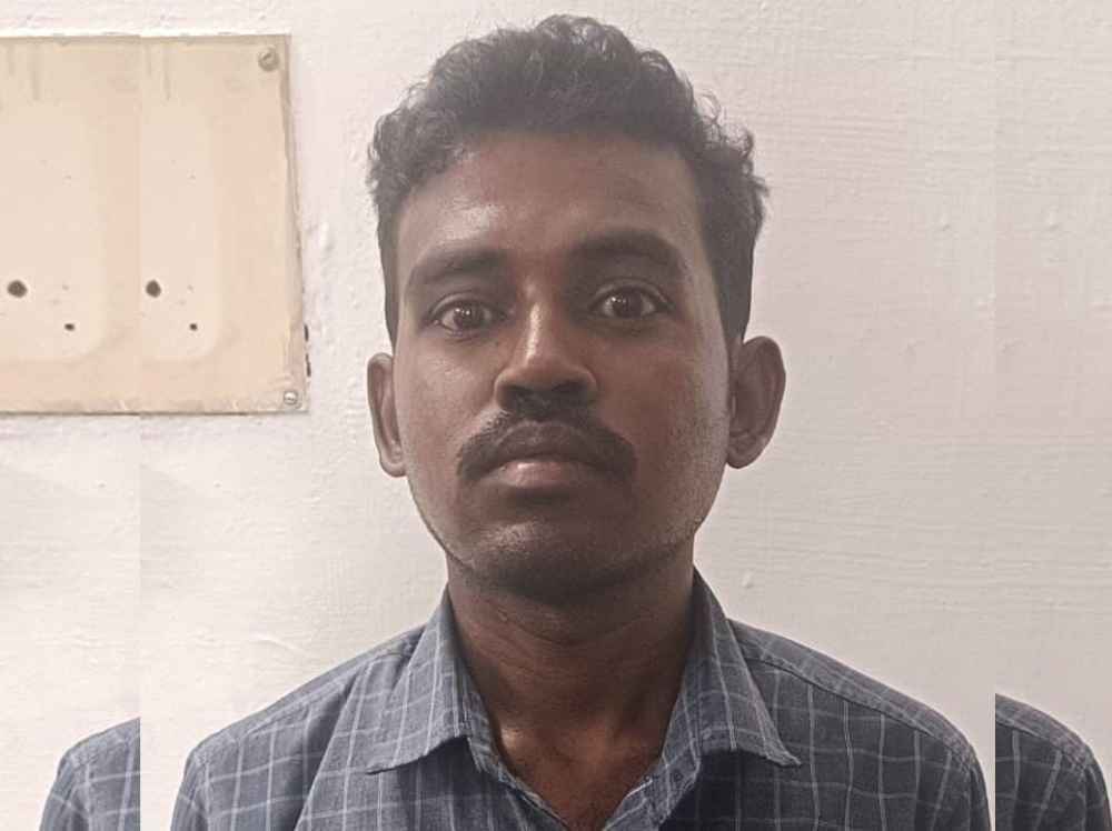 ஆத்தூர் பகுதியில் டாஸ்மாக் ஊழியரிடம் தகராறு செய்து கொலை மிரட்டல் விடுத்த ரவுடி கைது ஆத்தூர் பகுதியில் டாஸ்மாக் ஊழியரிடம் தகராறு செய்து கொலை மிரட்டல் விடுத்த ரவுடி கைது